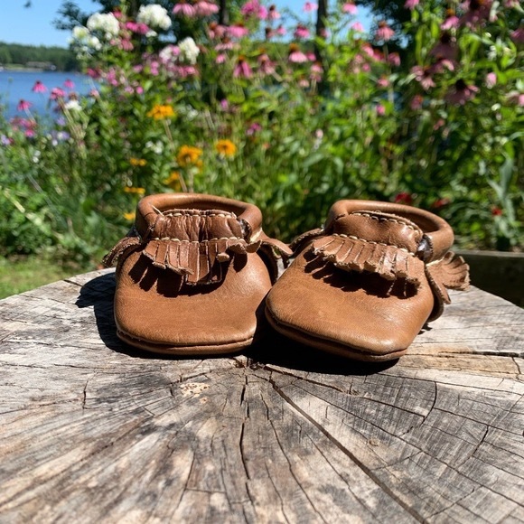 First Steps Leather Baby Toddler Moccasin Shoes
Brown Tan Size 2 Natural Walking - Picture 2 of 11